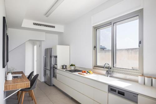 sea view apartments on mezizim beach