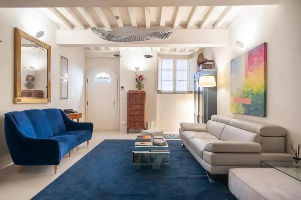 luxury tower house in the earth of pisa