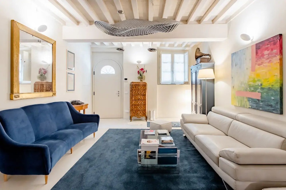 luxury tower house in the earth of pisa