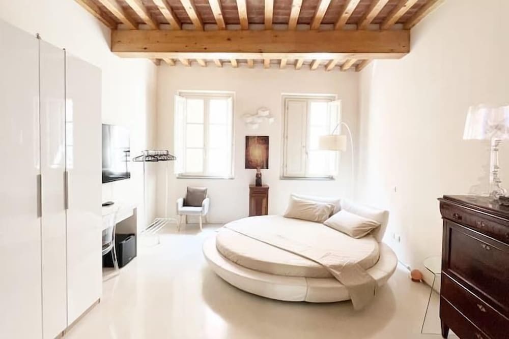 luxury tower house in the earth of pisa