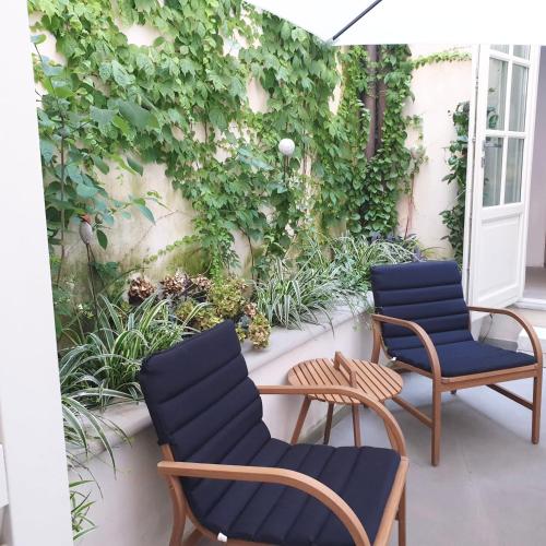 luxury tower house in the earth of pisa