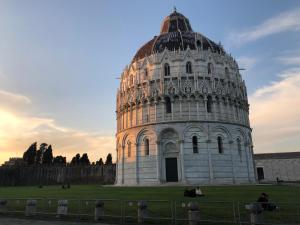 luxury tower house in the earth of pisa