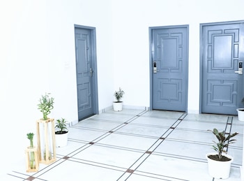 gallivanto inn rohini