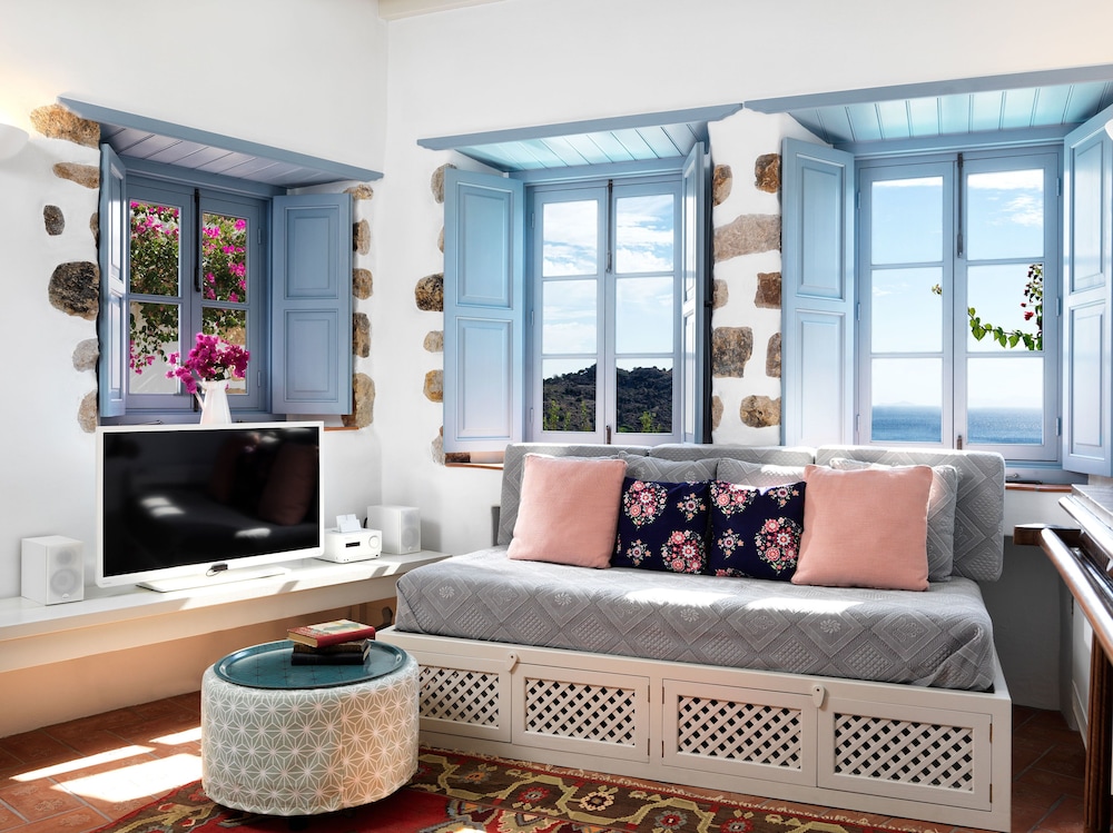 patmos eye traditional luxury villas