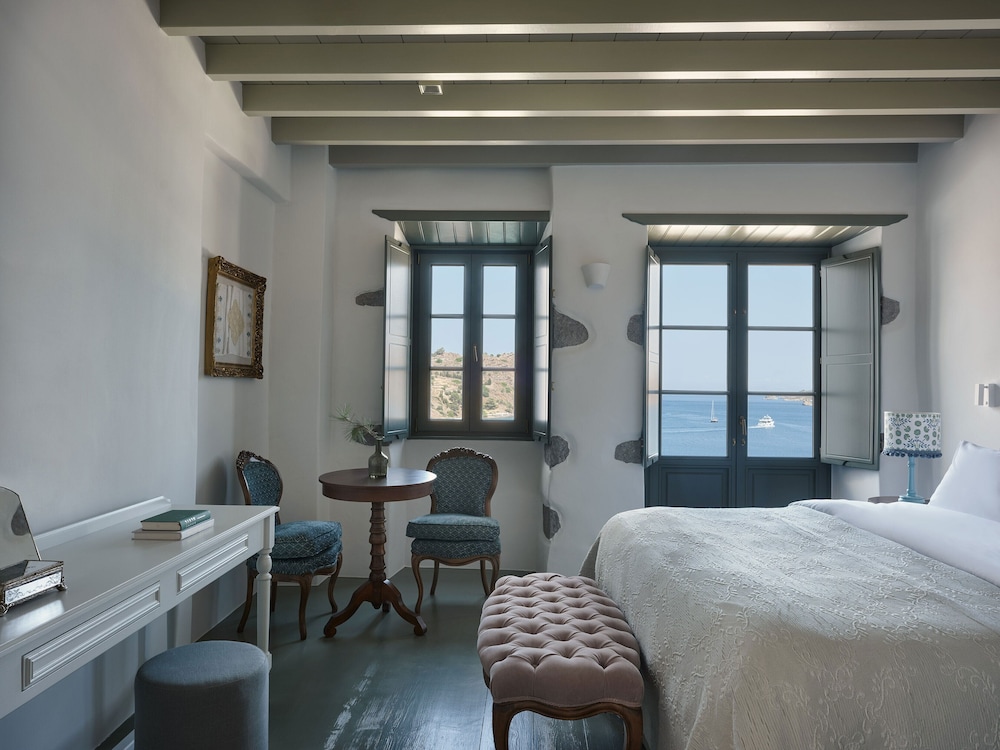 patmos eye traditional luxury villas