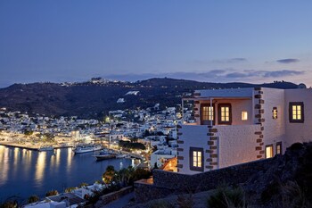 patmos eye traditional luxury villas