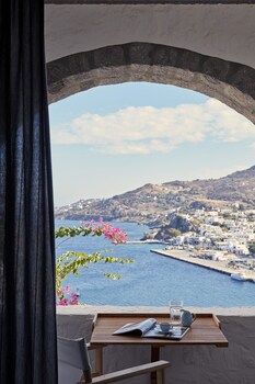 patmos eye traditional luxury villas