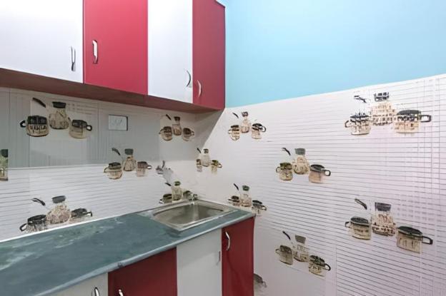 hotel pine and dine almora