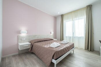izzhome cagliari roma apartment