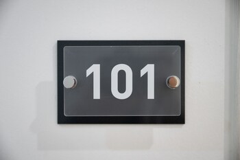 izzhome cagliari roma apartment