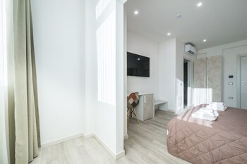 izzhome cagliari roma apartment