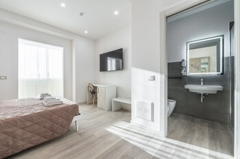 izzhome cagliari roma apartment