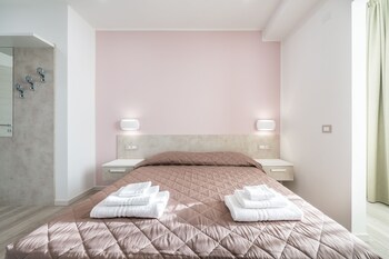 izzhome cagliari roma apartment