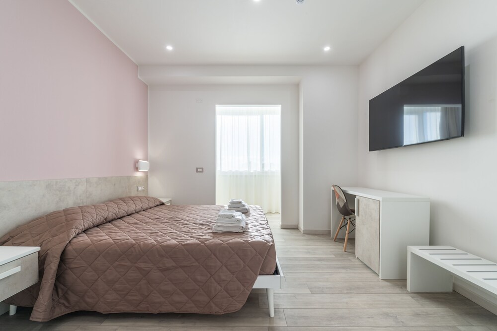 izzhome cagliari roma apartment