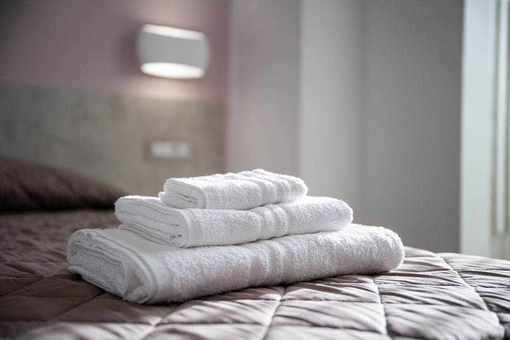 izzhome cagliari roma apartment