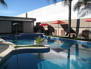 sandors motor inn
