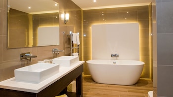 the wrightington hotel and health club