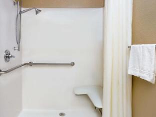 super 8 by wyndham freeport