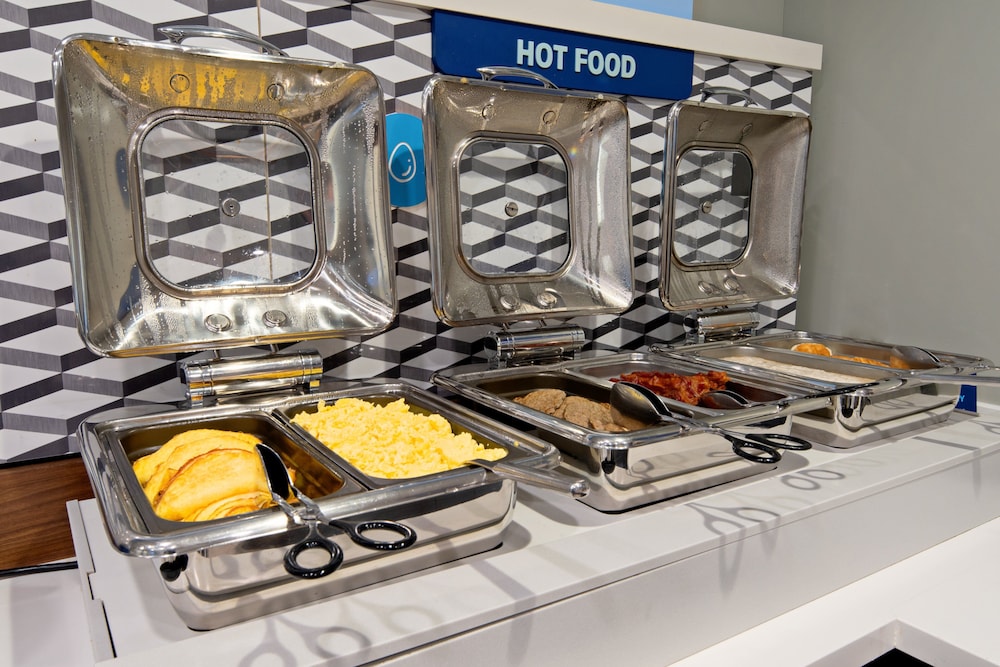 holiday inn express hotel and suites fresno south by ihg