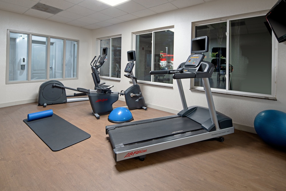 holiday inn express hotel and suites fresno south by ihg
