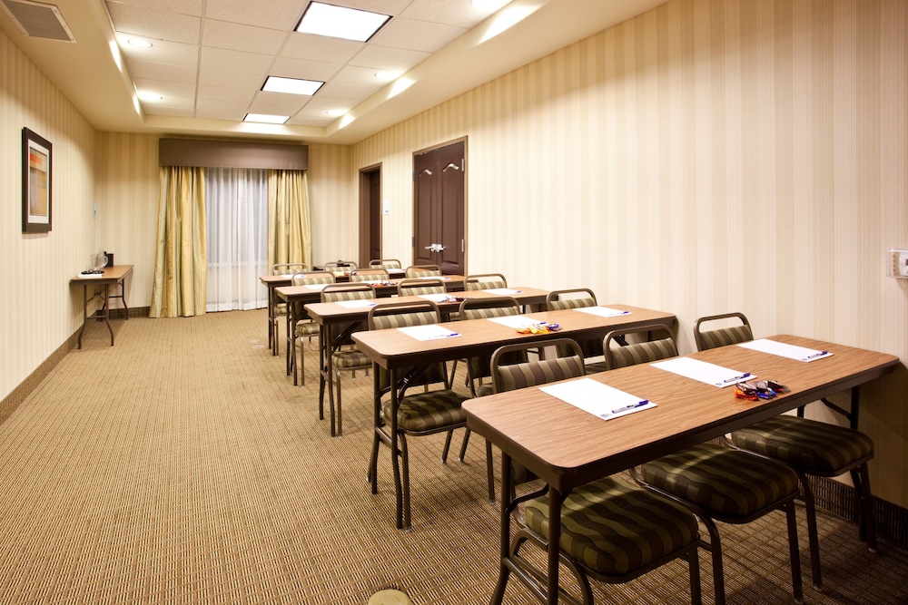 holiday inn express hotel and suites fresno south by ihg