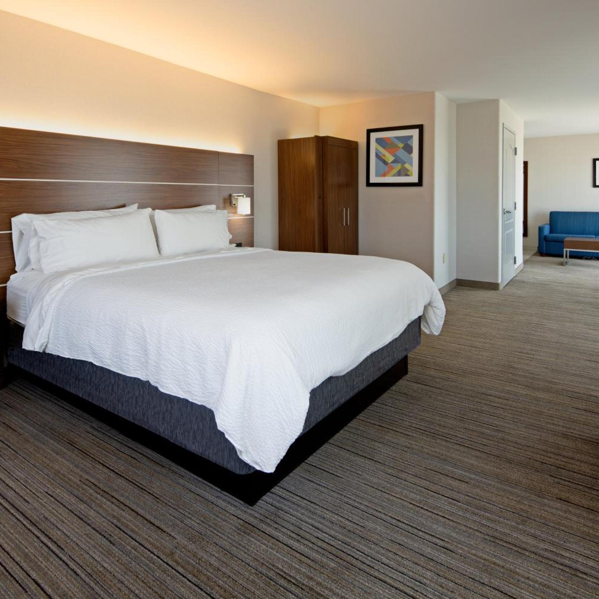 holiday inn express hotel and suites fresno south by ihg