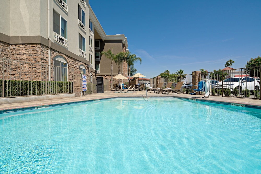holiday inn express hotel and suites fresno south by ihg