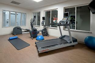 holiday inn express hotel and suites fresno south by ihg