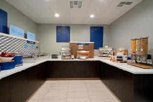 holiday inn express hotel and suites fresno south by ihg