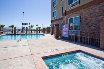 Holiday Inn Express Hotel & Suites Fresno South By Ihg,Madera>>Fresno,3 star