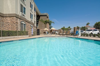Holiday Inn Express Hotel & Suites Fresno South By Ihg,Madera>>Fresno,3 star