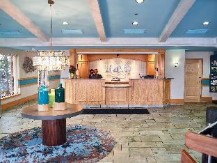 livinn hotel minneapolis north fridley