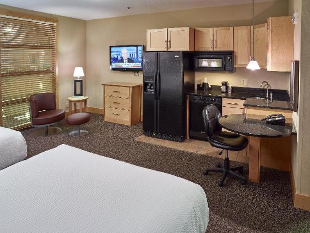 livinn hotel minneapolis north fridley