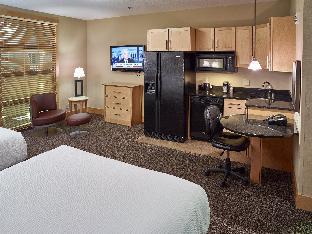 livinn hotel minneapolis north fridley