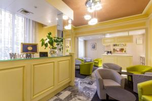 hotel busby