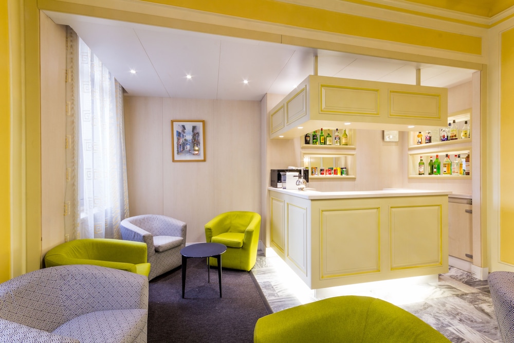 hotel busby
