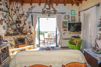 villa stratos skiathos