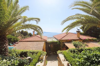 villa stratos skiathos