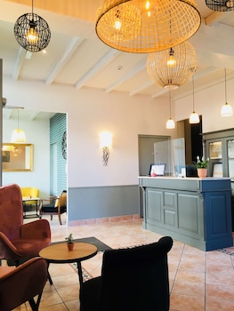 Brit Hotel Acacias,Bouches-Du-Rhône>>Arles,3 star