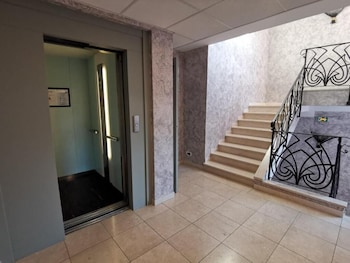 Brit Hotel Acacias,Bouches-Du-Rhône>>Arles,3 star