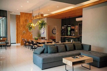 penny farthing villa