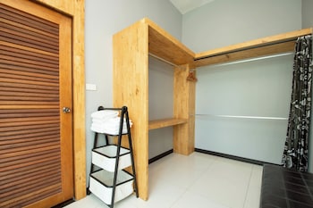 penny farthing villa