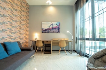 penny farthing villa