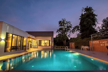 penny farthing villa