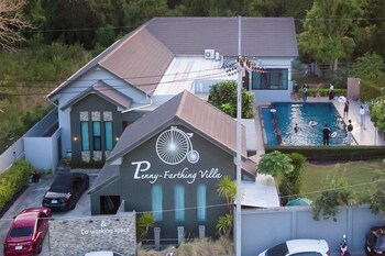 penny farthing villa