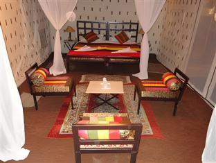 sunset desert camp