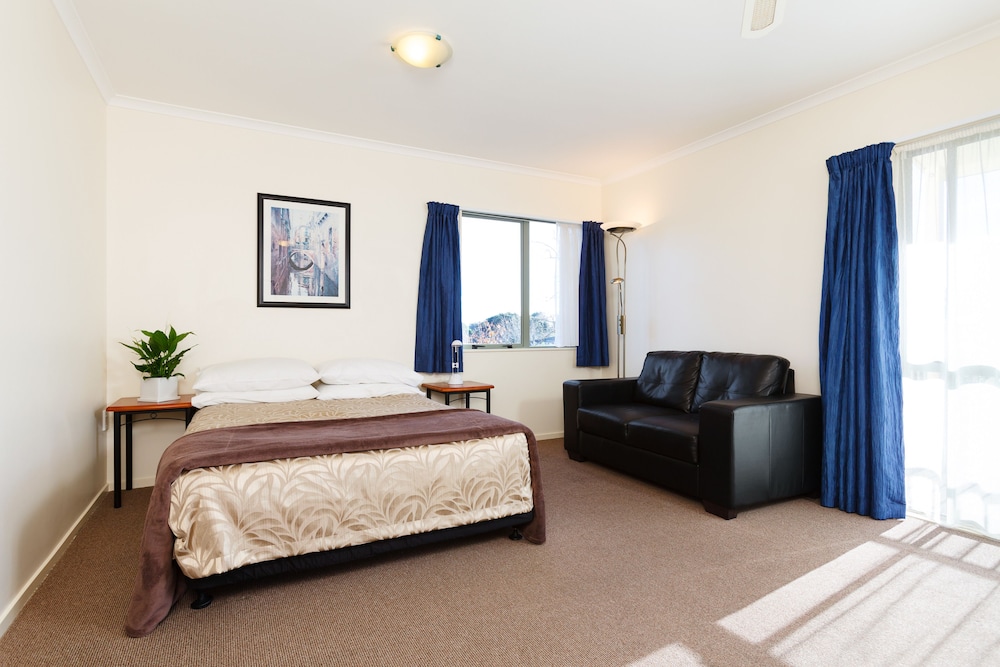 elliotts kapiti coast motor lodge