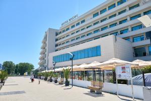 hotel malibu mamaia