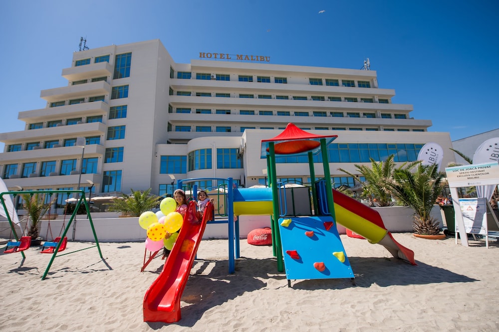 hotel malibu mamaia
