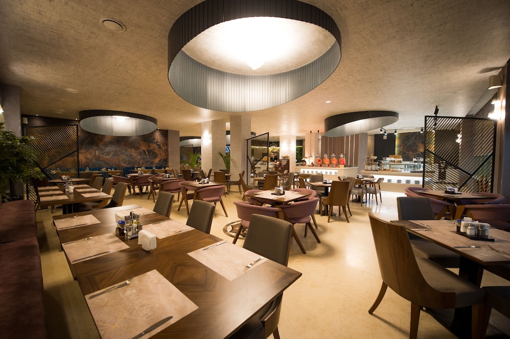 hotel malibu mamaia
